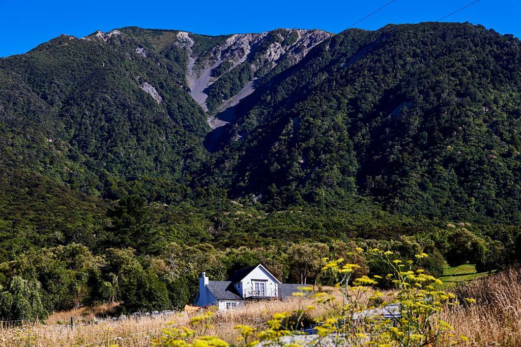 Sky Harbour Villa Kaikoura Eksteriør billede